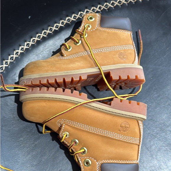 Timberland used size 8  boy - Picture 8 of 8